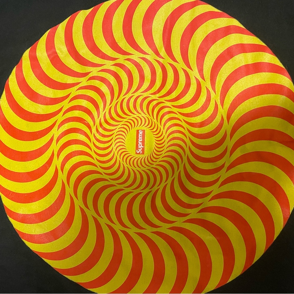 Supreme Spiral Pattern optical illusion T Shirt size large
